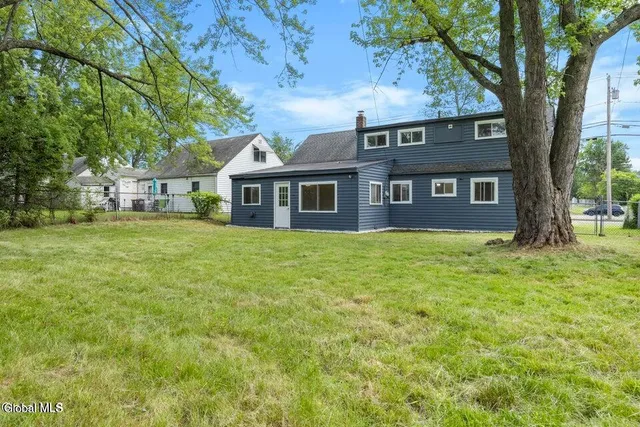 $2,500 | 789 Troy Schenectady Road, Colonie, NY 12110