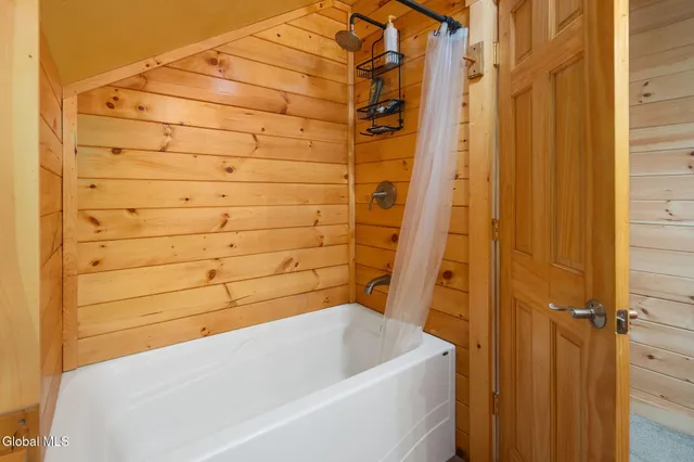 $359,000 | 190 Wes Brown Road, Cherry Valley, NY 13320