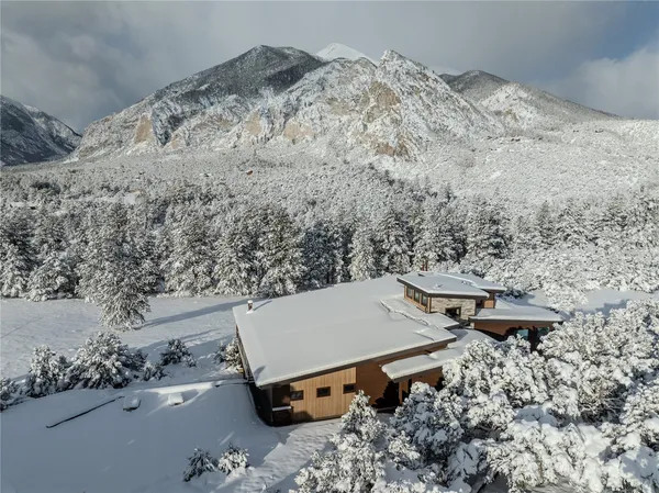 view of a backyard with a sink
