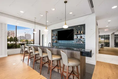 $574,000 | 1212 Laurel Street, Unit 2009S, Nashville, TN 37203