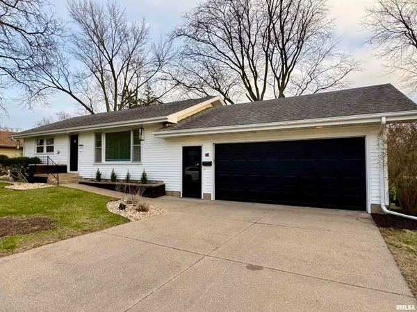 $194,000 | 119 Penny Lane, Macomb, IL 61455