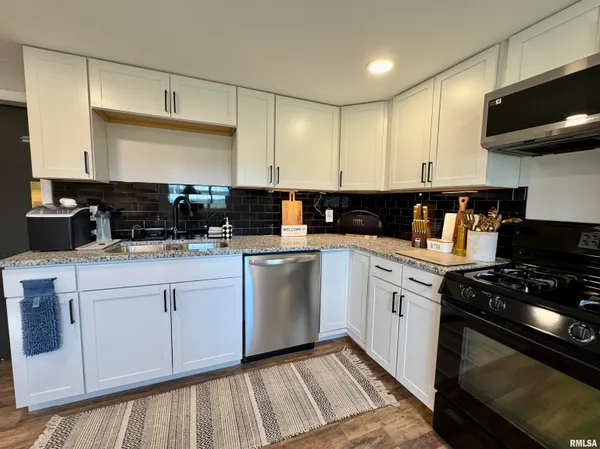 $194,000 | 119 Penny Lane, Macomb, IL 61455