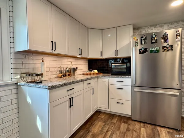 $194,000 | 119 Penny Lane, Macomb, IL 61455