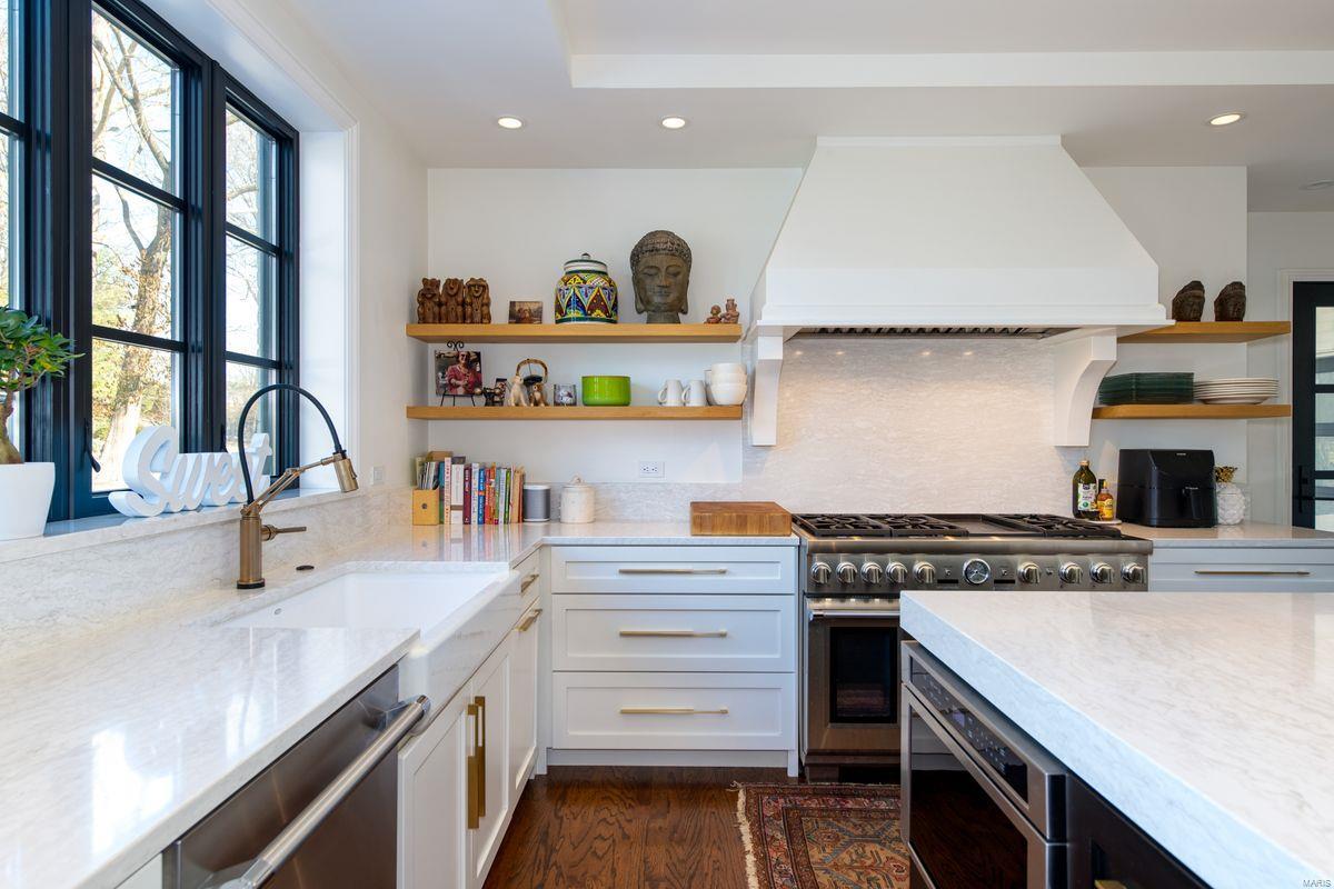 9239 Ladue Road St. Louis, MO 63124 - Photo 12 of 28