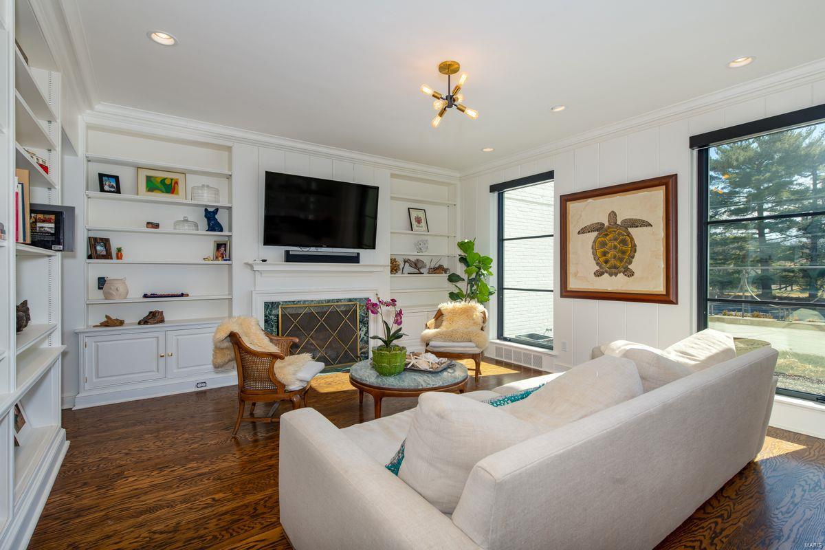 9239 Ladue Road St. Louis, MO 63124 - Photo 14 of 28