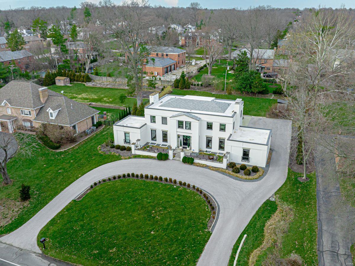 9239 Ladue Road St. Louis, MO 63124 - Photo 27 of 28