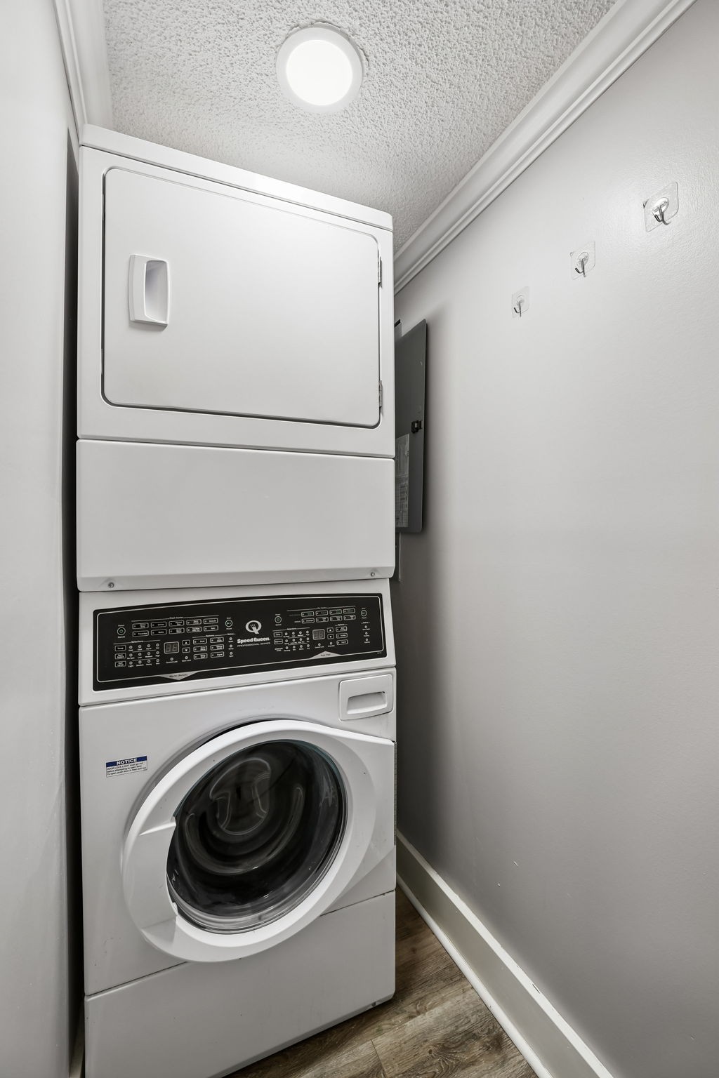 1466 Bible Crossing Road Winchester, TN 37398 - Photo 29 of 42 a utility room with dryer and washer