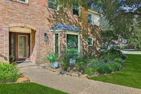 $420,000 | 2902 Blue Lakes Lane, Missouri City, TX 77459