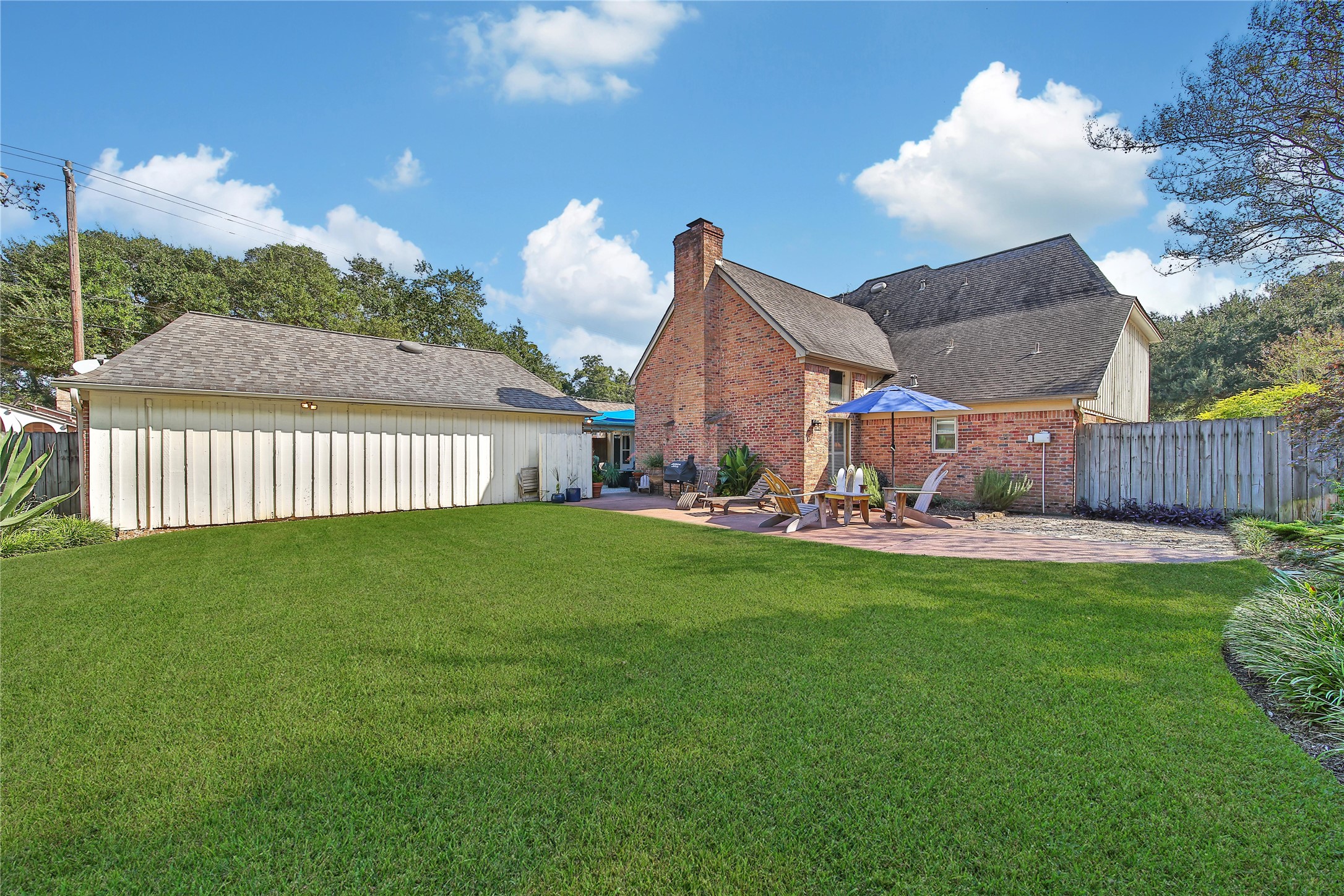 2902 Blue Lakes Lane Missouri City, TX 77459 - Photo 28 of 34 a view of an house with backyard and outdoor space