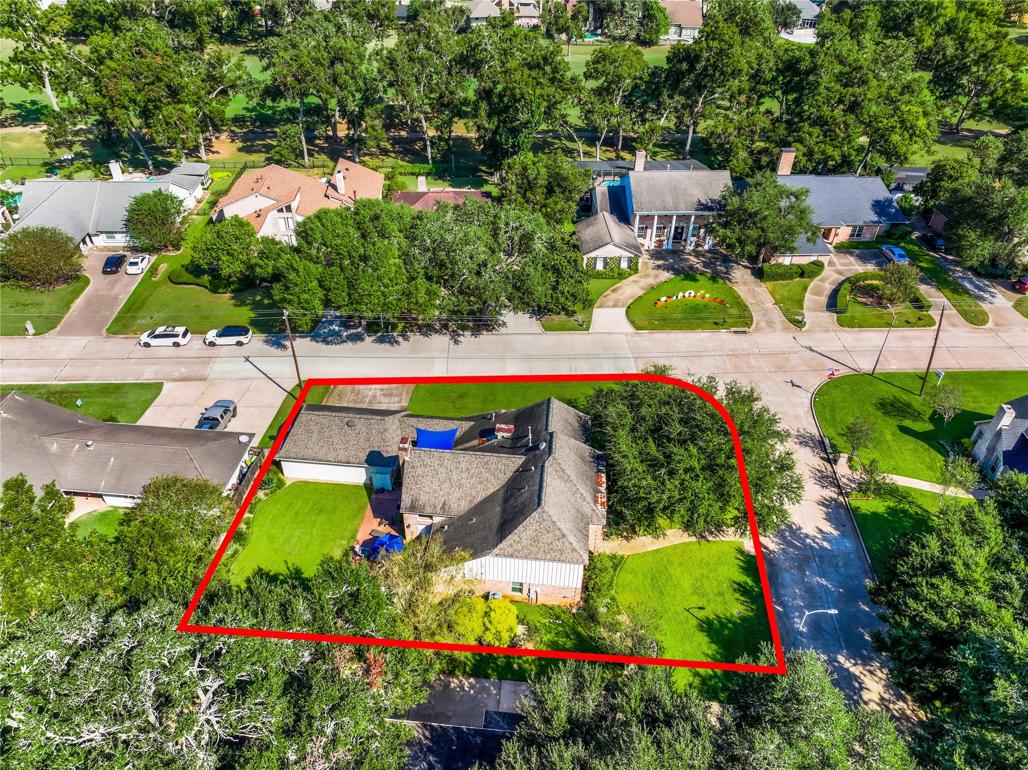 2902 Blue Lakes Lane Missouri City, TX 77459 - Photo 33 of 34 a view of swimming pool with a table and chairs and potted plants