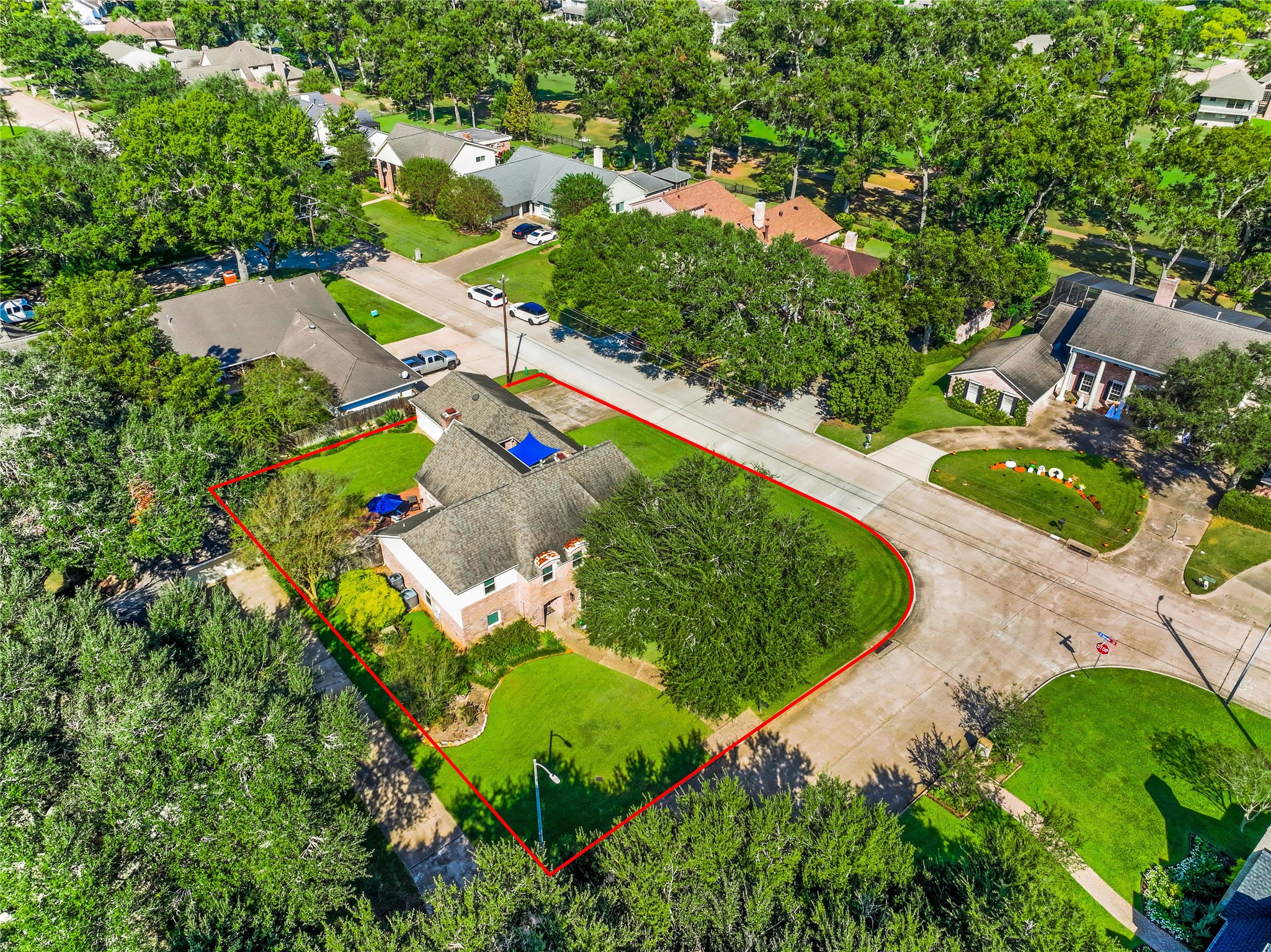 2902 Blue Lakes Lane Missouri City, TX 77459 - Photo 34 of 34 an aerial view of a house