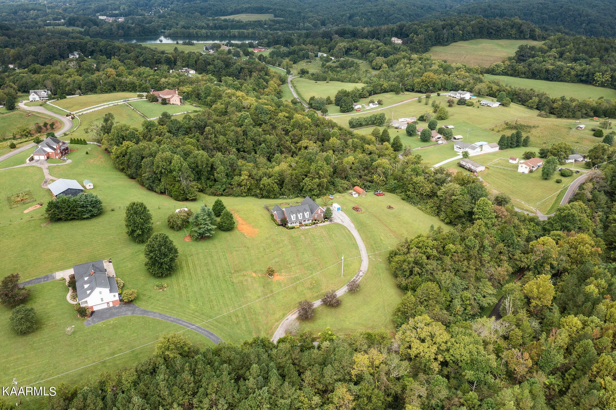 319 Lost Ridge Road Clinton, TN 37716 - Photo 31 of 35