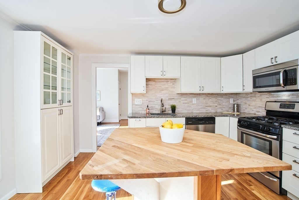 17 School Street, Unit 2 Somerville, MA 02143 - Photo 7 of 17