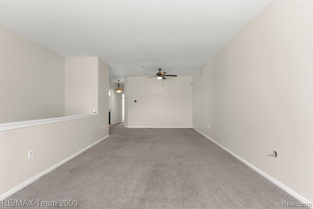 20356 Rodeo Court Southfield, MI 48075 - Photo 10 of 38