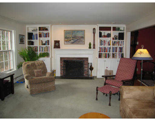 56 Old Stage Road Hatfield, MA 01088 - Photo 3 of 30 Gallery Image 3