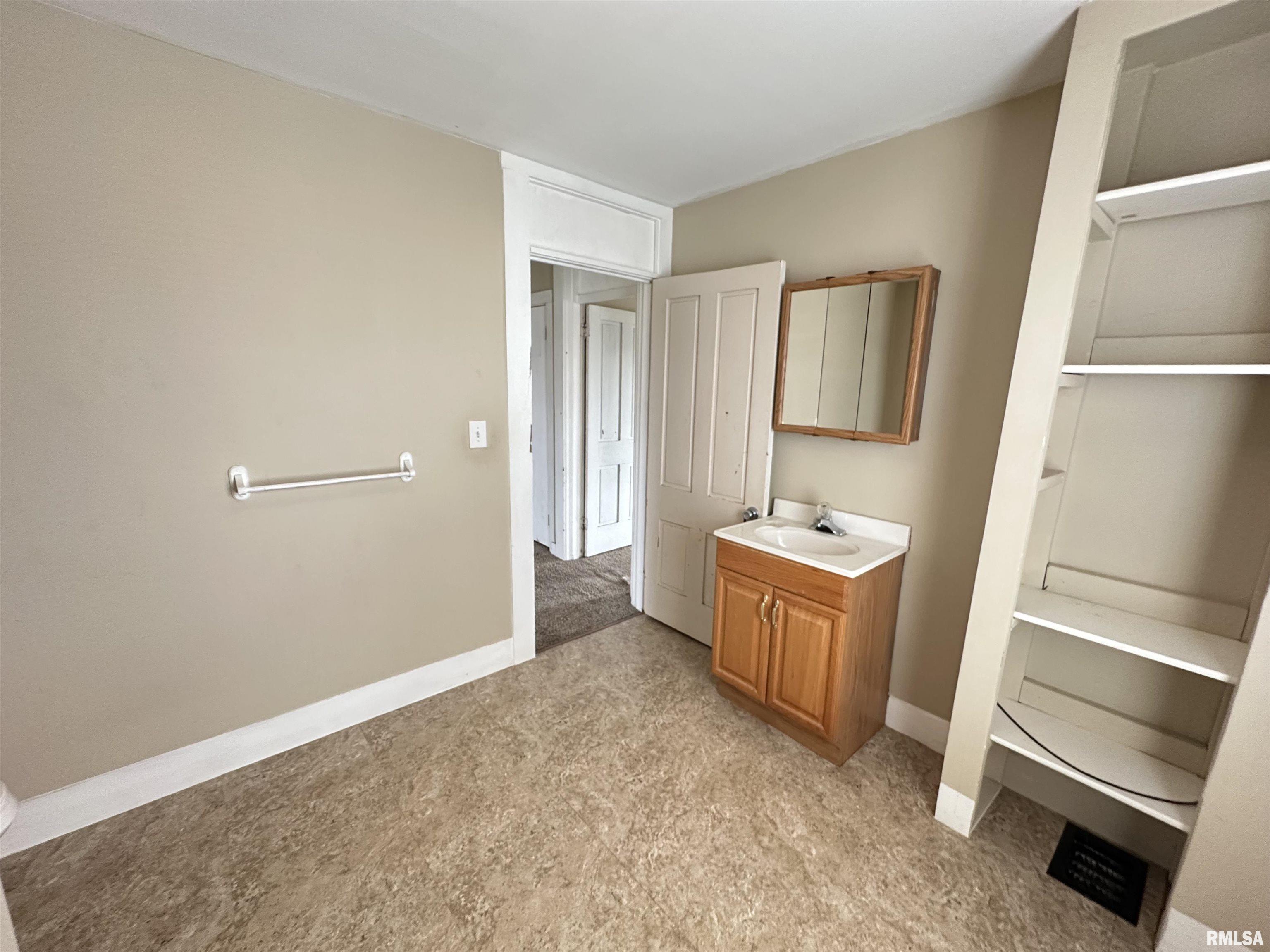 104 School Street Camp Point, IL 62320 - Photo 16 of 30