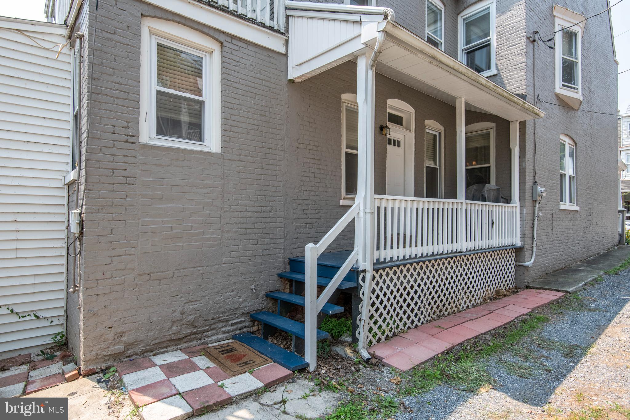 445 Nevin Street Lancaster, PA 17603 - Photo 40 of 53 a view of a house with wooden fence