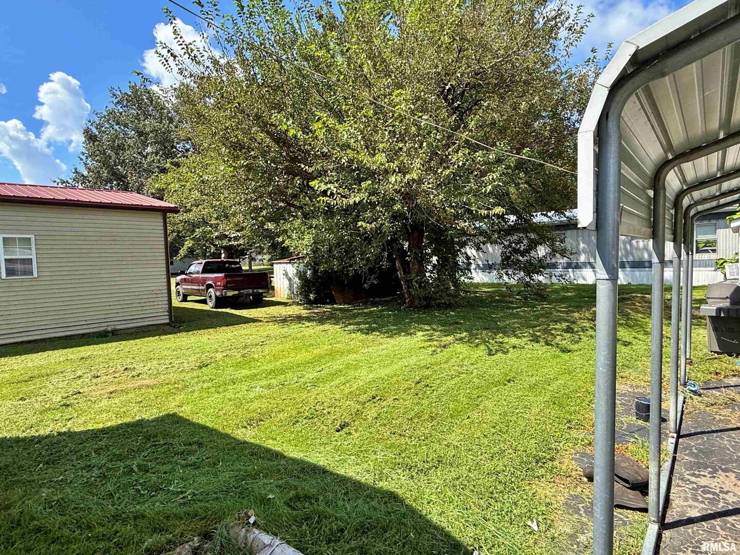 1603 Ferry Street Metropolis, IL 62960 - Photo 26 of 26 a view of swimming pool from a yard