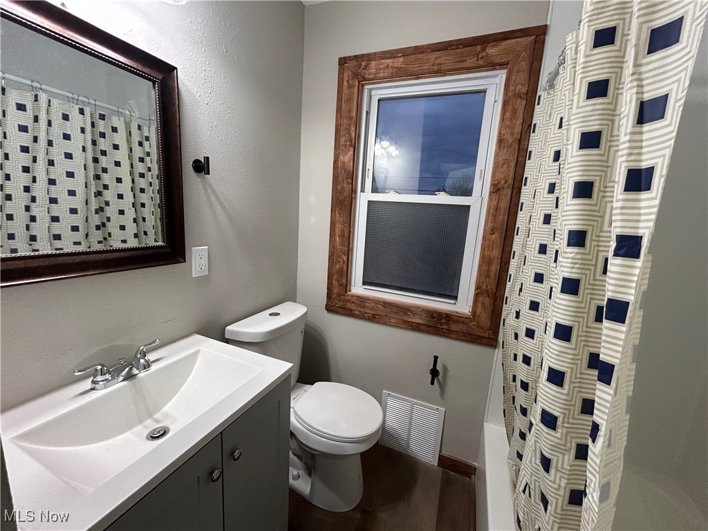15522 Turney Road Maple Heights, OH 44137 - Photo 8 of 22