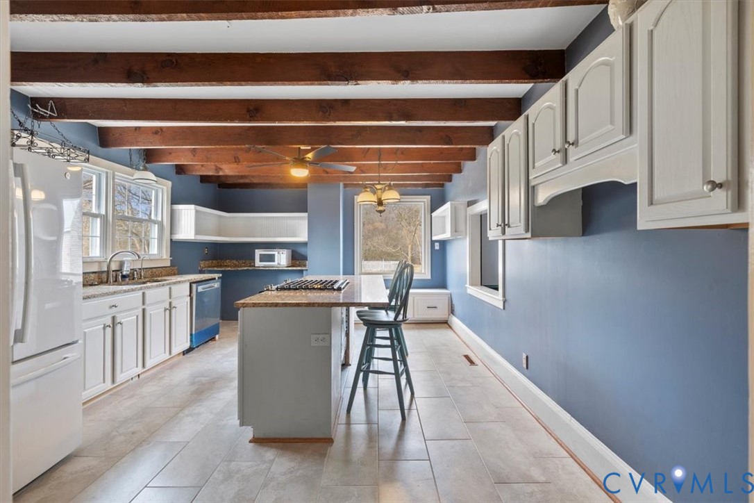 2297 Indian Oak Road Crewe, VA 23930 - Photo 9 of 49