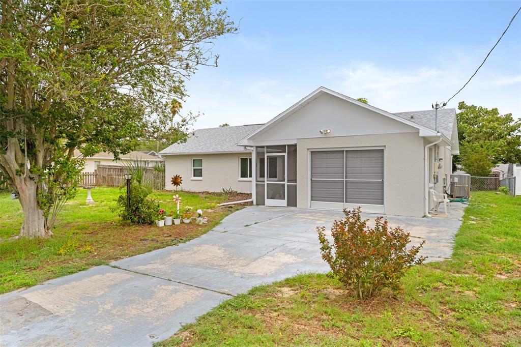 5180 Quintilis Street Spring Hill, FL 34608 - Photo 6 of 48