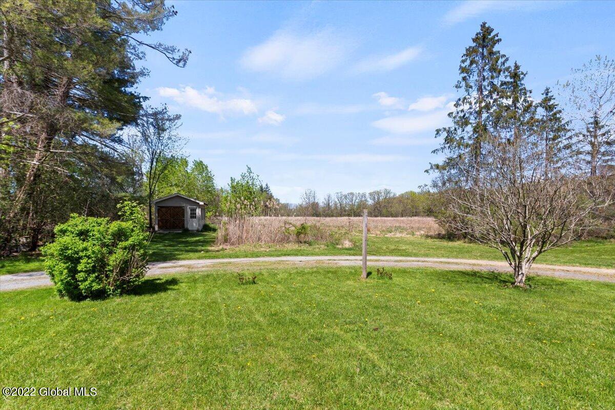 957 Western Road Castleton-on-Hudson, NY 12033 - Photo 29 of 36 33-MW2_7310