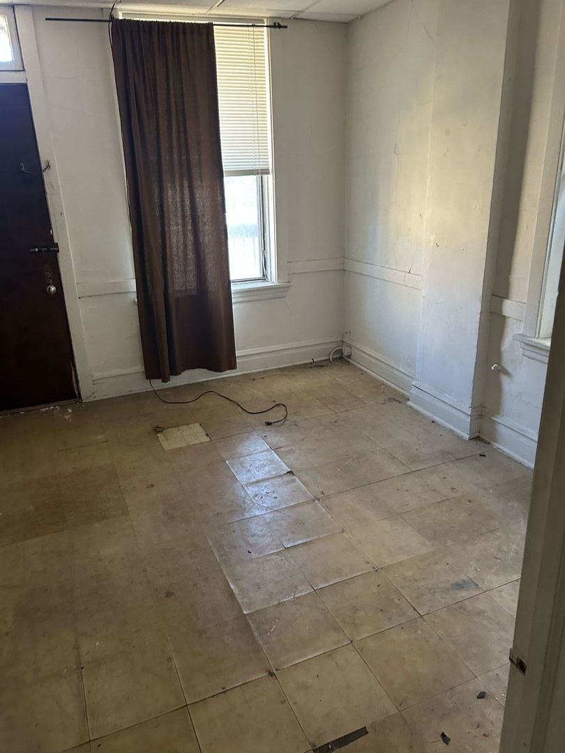 1114 West Polk Street Chicago, IL 60607 - Photo 17 of 28 Gallery Image 17