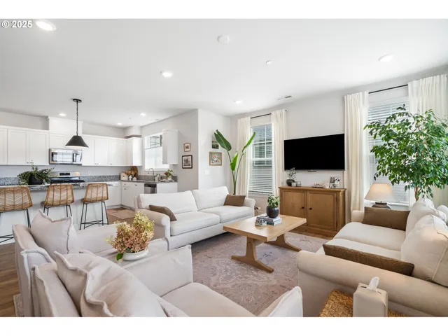 $639,900 | 14410 Southwest 165th Street, Tigard, OR 97223