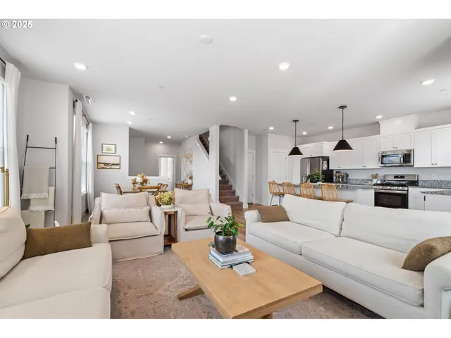 $639,900 | 14410 Southwest 165th Street, Tigard, OR 97223