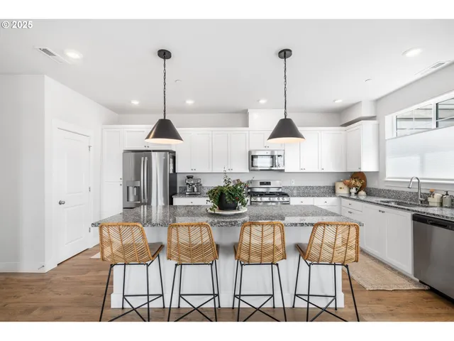 $639,900 | 14410 Southwest 165th Street, Tigard, OR 97223