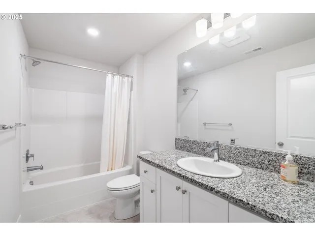 $639,900 | 14410 Southwest 165th Street, Tigard, OR 97223