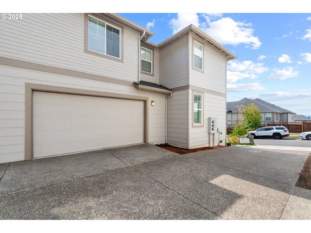 $639,900 | 14410 Southwest 165th Street, Tigard, OR 97223