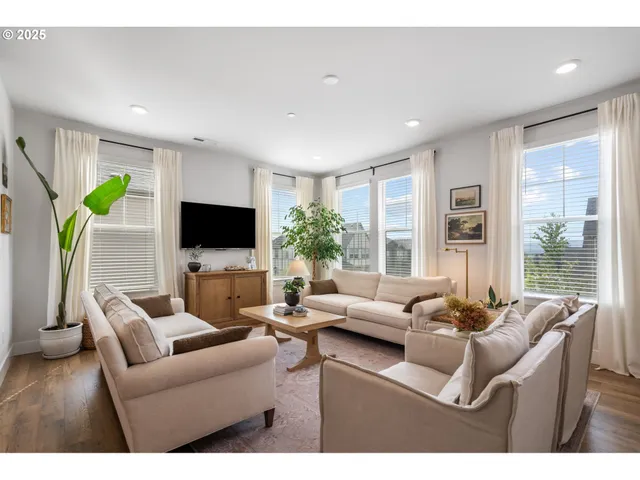 $639,900 | 14410 Southwest 165th Street, Tigard, OR 97223