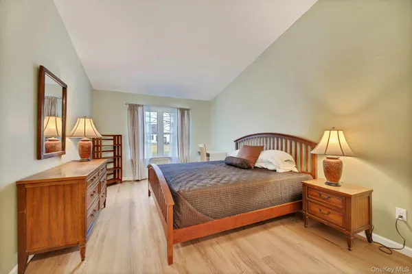 $3,200 | 2555 Youngs Avenue, Unit 14C, Southold, NY 11971