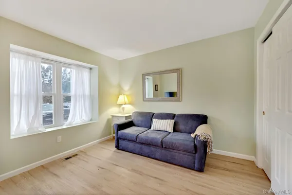 $3,200 | 2555 Youngs Avenue, Unit 14C, Southold, NY 11971