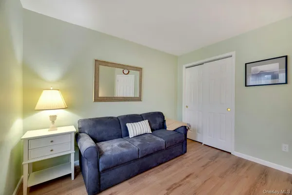 $3,200 | 2555 Youngs Avenue, Unit 14C, Southold, NY 11971