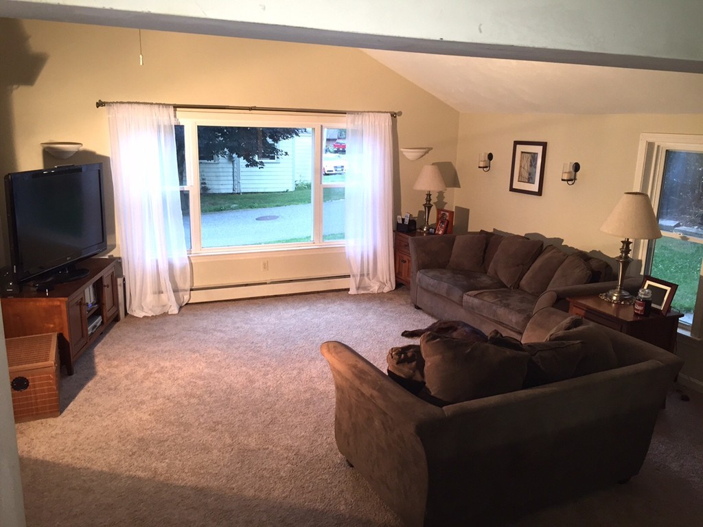 82 Park Road Charlton, MA 01507 - Photo 6 of 25 Gallery Image 6