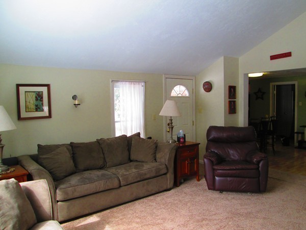 82 Park Road Charlton, MA 01507 - Photo 8 of 25 Gallery Image 8