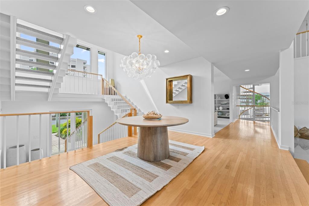 991 Longboat Club Road Longboat Key, FL 34228 - Photo 13 of 55 Gallery Image 13