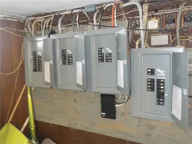 $669,900 | 190 Crawford Street, Woonsocket, RI 02895