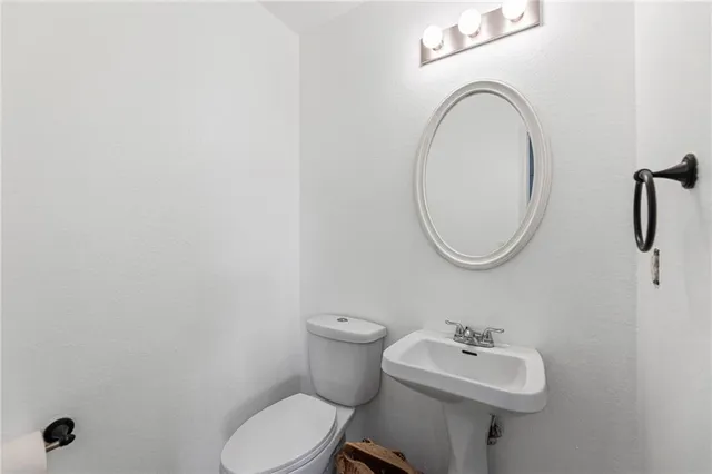 $299,000 | 1526 Legend Trail Drive, Unit B, Lawrence, KS 66047