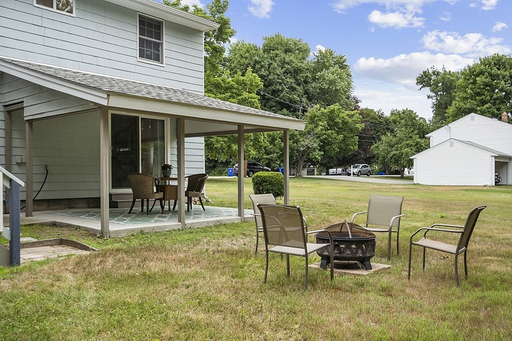 25 Fayette Road Bedford, MA 01730 - Photo 7 of 34 Gallery Image 7