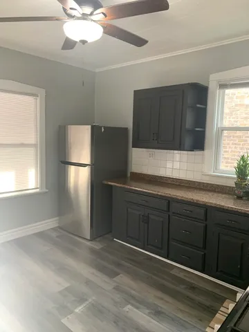 $1,900 | 3013 North Hamlin Avenue, Unit 2, Chicago, IL 60618