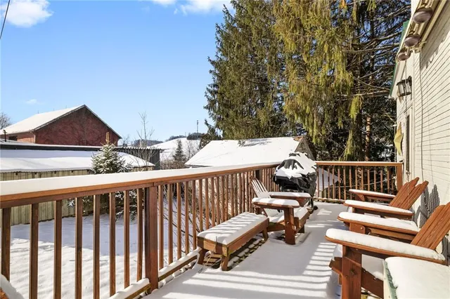 a view of a small yard