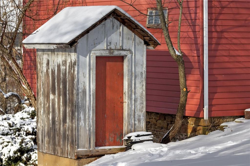 118 Saltarka Road Zelienople, PA 16063 - Photo 29 of 50