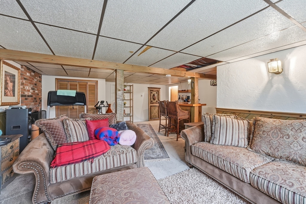 15 Briarwood Road Rutland, MA 01543 - Photo 26 of 37 Gallery Image 26