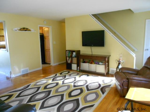 61 A Krumkill Road Albany, NY 12208 - Photo 5 of 25 Photo 5