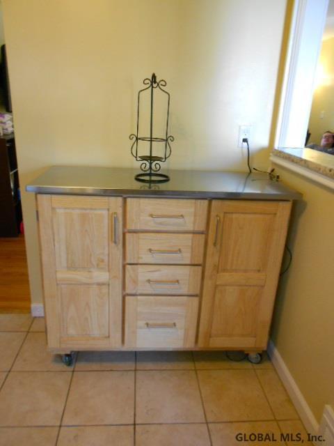 61 A Krumkill Road Albany, NY 12208 - Photo 10 of 25 Photo 10