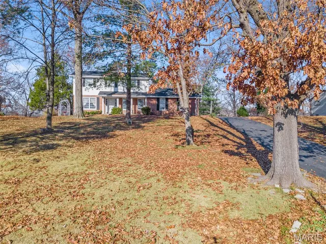 $435,000 | 7761 Becker Road, St. Louis, MO 63129