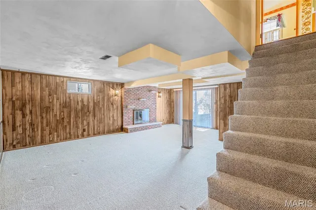 $435,000 | 7761 Becker Road, St. Louis, MO 63129